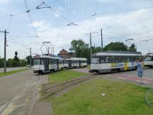 Endstelle Schoonselhof, hinten Einfahrt in die Schleife, vorne Ausfahrt