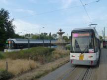 H Antwerp Expo (links Linie 2 nach Hoboken, rechts Linie 6 nach Luchtbal)