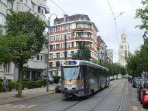 Avenue Alexandre Bertrand, im Hintergrund Église Saint-Augustin