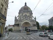 Place de la Reine Ecke Rue Royale, im Hintergrund Église Royale Sainte-Marie