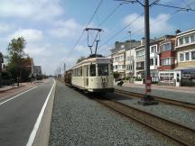 auf dem Streckengleis Richtung Knokke wird Aufstellung zur Parade genommen