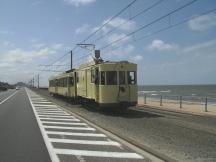 Post-/Gepäck-Tw 9965 Serie OB (Oostende-Blankenberge, Bj 1911) mit Personen-Beiwagen