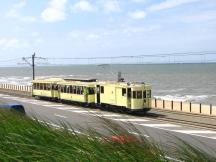 Post-/Gepäck-Tw 9965 Serie OB (Oostende-Blankenberge, Bj 1911) mit Personen-Beiwagen