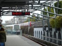 Bf Vanløse St (links Metro, oben rechts S-tog (S-Bahn))