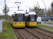 Blockdammweg/Ehrlichstr - Parallelfahrt zur Haltestelle