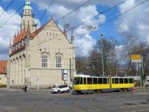 Bahnhofstr Ecke Lindenstr, im Hintergrund hist. Gebäude der BEST-Sabel Oberschule