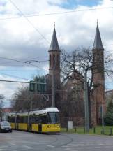 Breite Str vor der Kirche Pankow