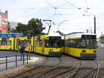 H Prenzlauer Allee / Ostseestr (links M2 ins Zentrum, rechts 12 R. Pasedagpl)