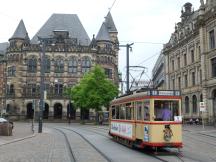 BDM Tw701 (Bj 1947) an der Domsheide - im Hintergrund das Landgericht Bremen