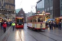 BDM Tw701 (Bj 1947) auf dem Marktpl, links Linie 3 nach Gröpelingen