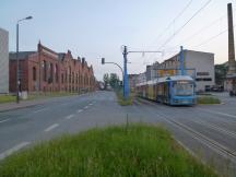 auf der Zwickauer Str Fahrtrichtung Schönau, links das Industriemuseum Chemnitz