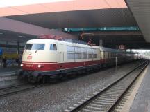 Düsseldorf Hbf vor einem Sonderzug