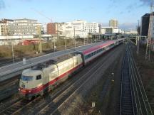 Düsseldorf Wehrhahn, Fahrtrichtung Düsseldorf Hbf