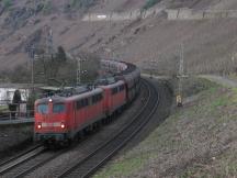 Güterzug, bespannt mit BR 140 bei Neef an der Mosel