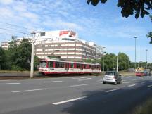 zw Langemarckstr und Rheinpark Center