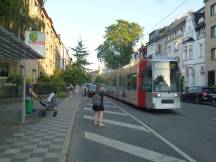 H Uhlandstr, Fahrtrichtung Mörsenbroich