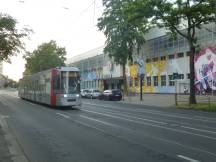 vor dem Eisstadion, Brehmstr Ecke Kühlwetterstr, Fahrtrichtung Hbf