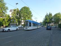 Uhlandstr Ecke Schumannstr, noch mit altem Kopfsteinpflaster