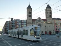 vor der Elisabethkirche, Ackerstr Ecke Gerresheimer Str, Fahrtrichtung Mörsenbroich