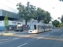 vor dem Eisstadion, Brehmstr Ecke Kühlwetterstr, Fahrtrichtung Mörsenbroich