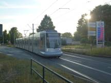 zw Langemarckstr und Rheinpark Center, Fahrtrichtung Düsseldorf