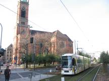 H Steinstr, im Hintergrund Johanniskirche