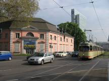 Ecke Jägerhofstraße, im Hintergrund das Thyssen-Krupp-Hochhaus