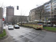 Heinrich Heine Allee, im Hintergrund das W Marx Haus