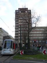 Heinrich Heine Allee, im Hintergrund das Wilhelm Marx Haus