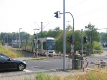 Bahnübergang nähe H Südpark Richtung Universität