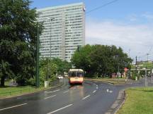 MAN SG 192 (Bj 1975) auf der Hofgartenstr, im Hintergrund das Thyssen-Hochhaus