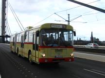 MAN SG 192 (Bj 1975) auf der Oberkasseler Brücke