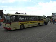 Elektrobus 9063 (Bj 1975) mit Anhänger für die Batterien