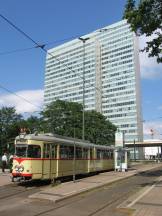 Tw 1269 (Bj 1966) am Jan Wellem Pl, im Hintergrund das Thyssen-Hochhaus