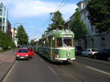 Tw 114 (Bj 1954) auf der Benrather Schlossallee