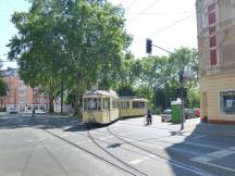 Tw 267 (Bj 1937) von der Bachstr links ab in die Bilker Allee