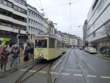 Tw 379 (Bj 1950) am Wehrhahn Ecke Jacobistr