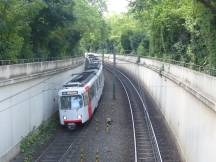 Einfahrt U-Bahn Tunnel auf der Hofgartenrampe, Fahrtrichtung Stadtmitte