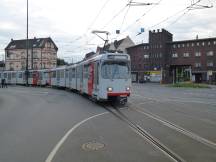 Burgunderstr Ecke Heerdter Landstr, hinten rechts Einfahrt Depot Handweiser