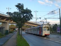 Pariser Str, im Hintergrund Schnellstr zur Kniebrücke