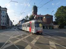 H Schlesische Str, Fahrtrichtung Stadtmitte, im Hintergrund Kirche St Michael