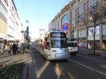 715 auf der Schadowstr, Fahrtrichtung Eller