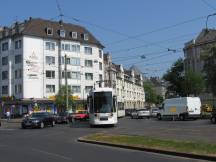 706: am Flingern S von der Bruchstr kommend zurück auf den Linienweg