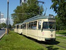 DüWag-Großraumwagen auf der Friedrich-Ebert-Anlage