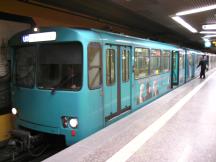 Stadtbahnwagen Typ U2 an der Endstelle Südbahnhof