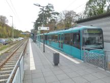 Stadtbahnwagen Typ U4 an der Endstelle Oberursel Hohemark