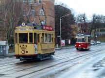 2 historische Bahnen auf Sonderfahrt in der Heilbronner Str