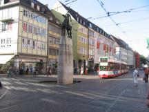 zentraler Haltepunkt i.d. Altstadt - Bertoldsbrunnen, Fahrtrichtung Günterstal