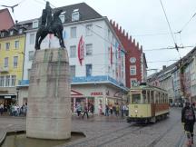 Maximumwagen (Bj 1927) an der zentralen H Bertoldsbrunnen