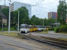 Zoitzbergstr Ecke Wiesestr (Gleisdreieck Lusan), links Gleise zum Btf